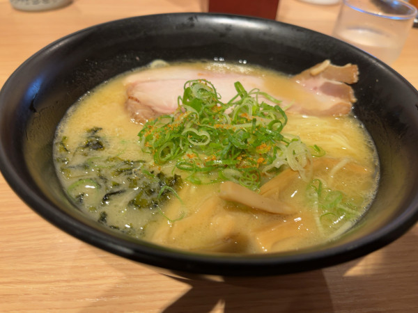 「とろり白湯塩らーめん」@ひるがお アクアシティお台場店の写真