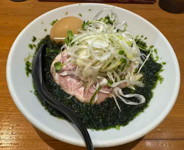 「たっぷり生青海苔の味玉冷やし煮干そば」@亀戸煮干中華蕎麦 つきひの写真