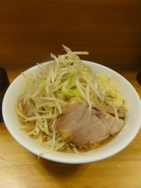 「少なめ750円ニンニク」@ラーメン二郎 立川店の写真