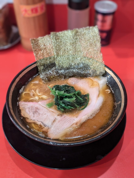 「朝ラーメン　720円」@横浜家系ラーメン 大輝家の写真