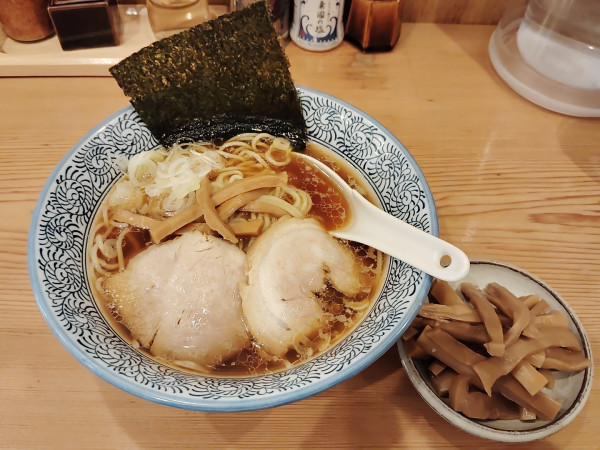 「中華そば　　920円　メンマ　　　200円」@中華そば 笑歩の写真