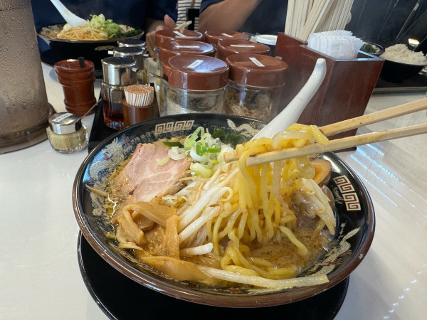 「味玉味噌　980円　大盛りサービス」@北海道らーめん みそ熊 千葉市原店の写真