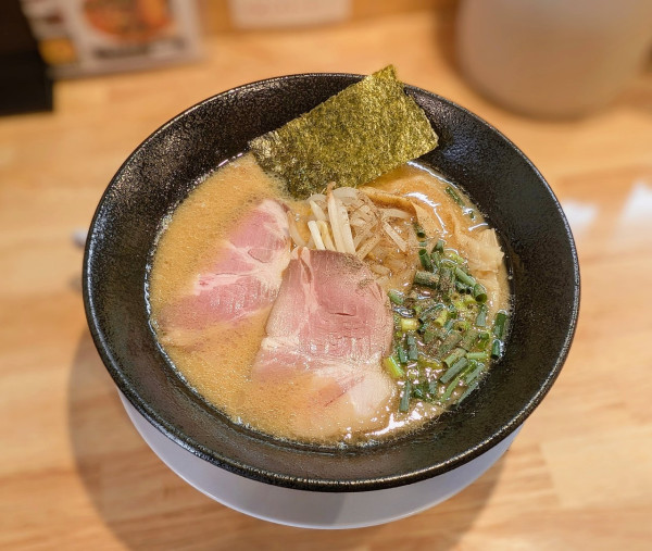 「卵とじらーめん」@麺屋 藤蔵の写真