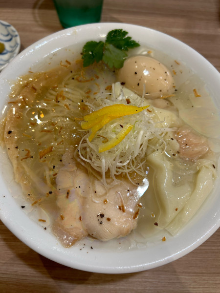 「飴色玉葱と雲呑の冷やしラーメン」@中華そば ムタヒロ 拝島駅店の写真