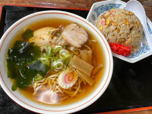 「チャーハンセット（らーめん・チャーハン）1,375円」@佐野やつやの写真