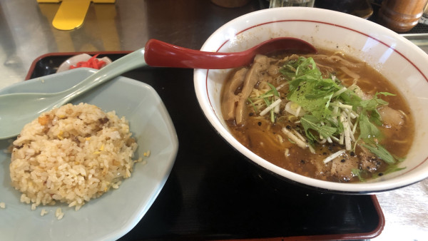 「魚介と丸鶏の醤油ラーメン」@麺家 かん太郎の写真
