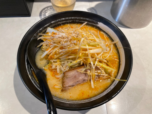 「辛みそねぎラーメン(白味噌)」@蘭丸の写真