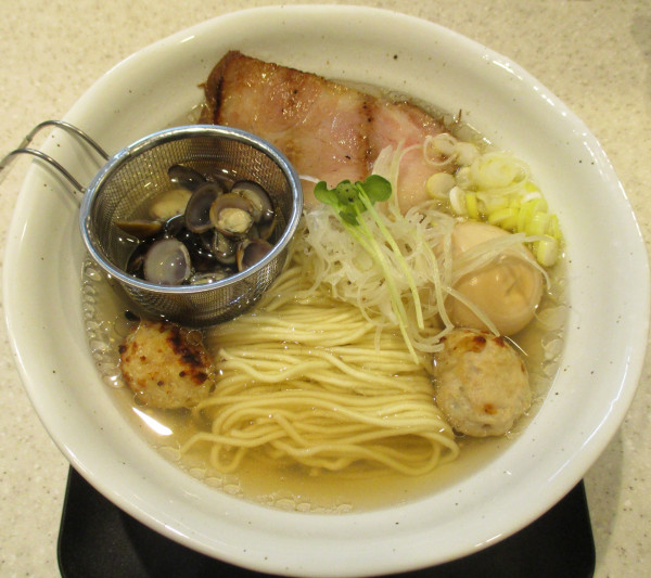 「宍道湖しじみ中華蕎麦　1200円」@山陰魚介中華蕎麦 Minatomenの写真