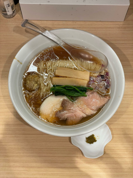 「貝出汁　醤油そば(900円)」@貝出汁 中華そば 竹祥の写真