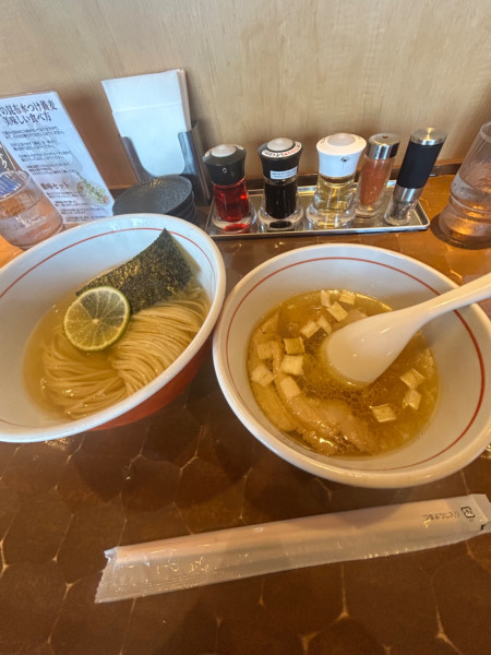 「昆布水つけ蕎麦　塩」@特級鶏蕎麦 龍介 土浦学園通り店の写真