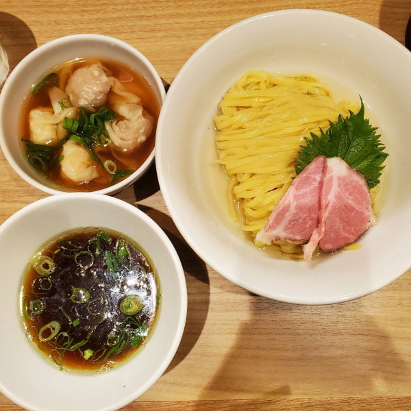 「昆布水つけ麺2種ワンタン黒」@支那蕎麦 澤田の写真