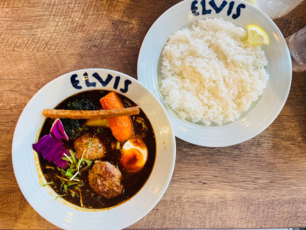 「手仕込みラムハンバーグカレー」@soupcurry&dining ELVISの写真