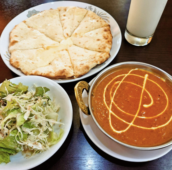 「チーズナンセット」@ナンカレー 高田馬場店の写真