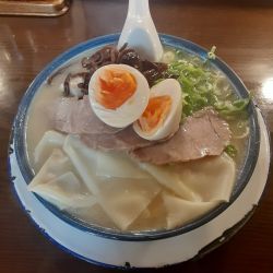 ワンタンめん+玉子