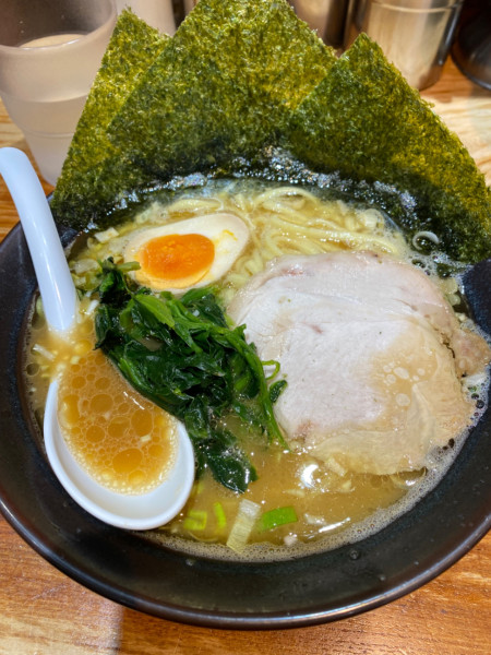 「ラーメン」@Neo家系らーめん實家 本厚木店の写真