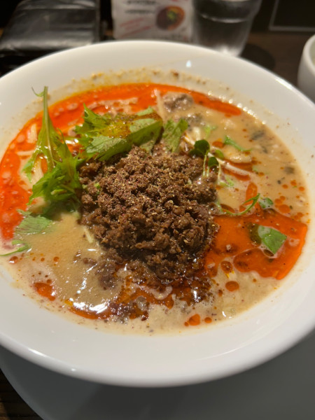 「白胡麻担々麺」@四川担担麺 阿吽 湯島店の写真