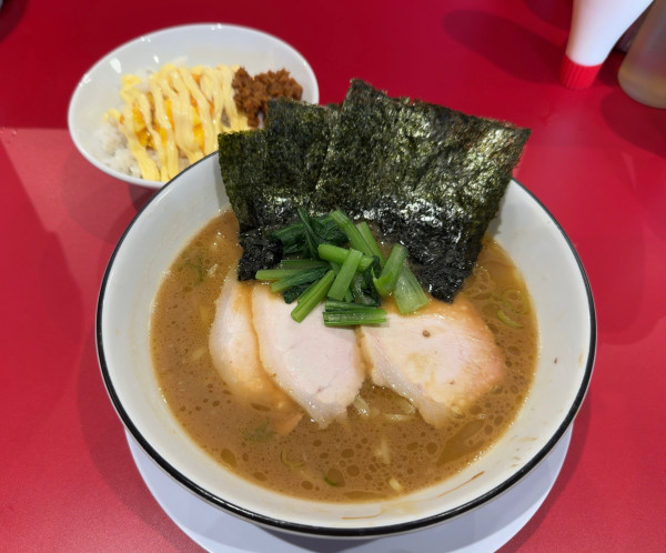 「チャーシューメン＋玉子まぶし」@家系ラーメン 王道家直系 修の写真