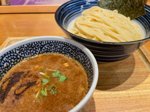 「濃厚魚介つけ麺」@新橋 纏 八幡山店の写真