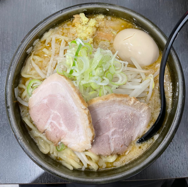「特白味噌 大盛り」@東京スタイルみそラーメン ど・みそ ららぽーと豊洲店の写真