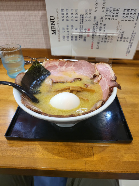 「白湯しお」@ラーメンゆるりの写真
