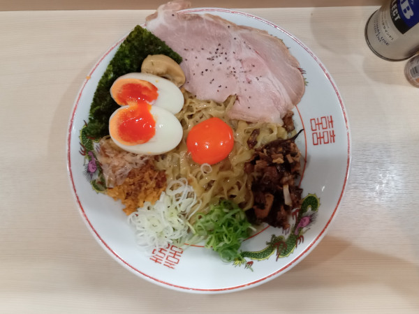 「味玉地鶏と濃い玉のまぜそば」@手揉み中華そば 中村の写真