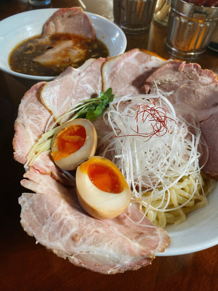 「つけそば（煮玉子+チャーシュー）」@米蔵の写真