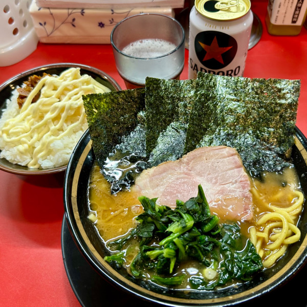 「ライスセット（麺やわらかめ）＋サッポロ黒ラベル」@とらきち家 光の写真