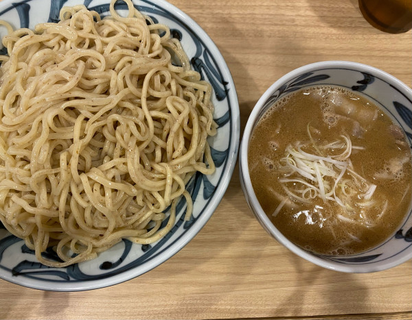 「醤油肉つけ麺　800円」@威風 渋谷センター街店の写真