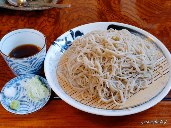 「もりそば（大盛 1,050円）、かき揚げ（200円）」@そば処 青崎の写真