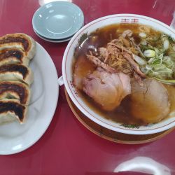 生姜中華蕎麦¥950-餃子5個¥500-