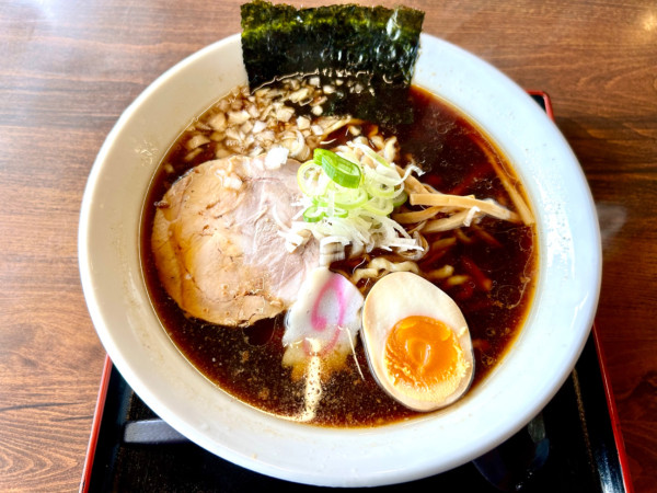 「黒醤油ラーメン(800¥)」@角田製麺 玉川店の写真