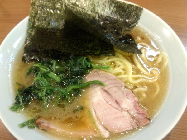 「ラーメン¥800（ライス無料）」@家系らーめん 武将家 外伝の写真