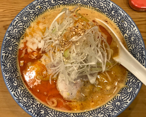 「ごまの辛いそば」@中華そば 笑歩の写真