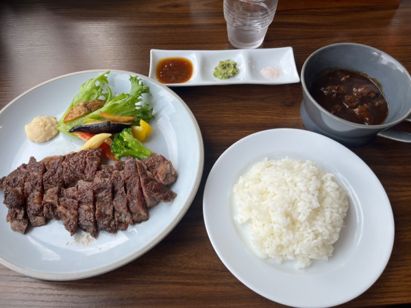 「牛すじ黒カレーライスに変更」@ハザマダイナーの写真
