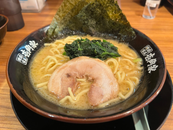 「ラーメン」@横浜家系ラーメン 壱角家 平井店の写真