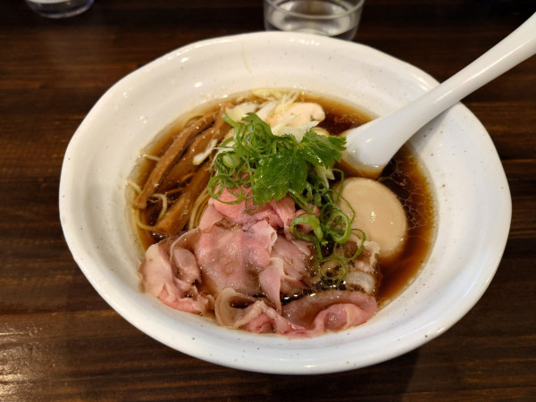 「特製丸鶏醤油 牛すじご飯」@NOODLE MEISTER 源九 GENKの写真