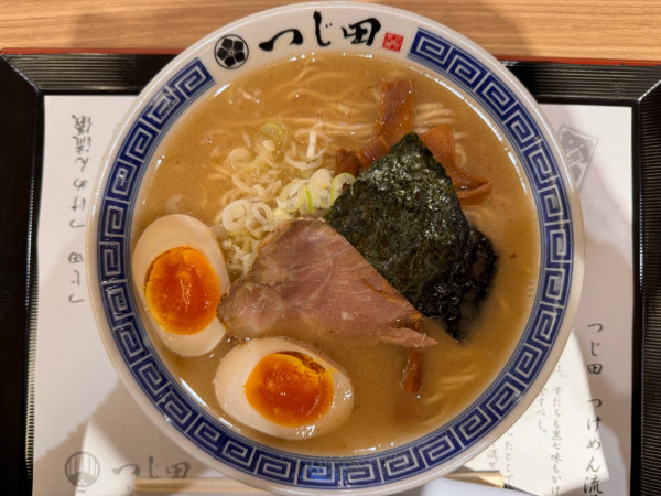 「濃厚味玉ラーメン（大盛）」@つじ田 ららぽーと富士見店の写真