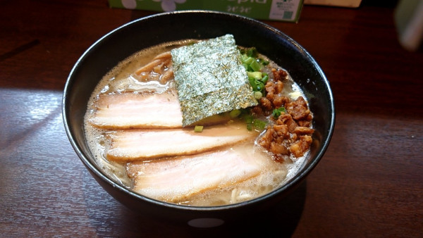 「塩とんこつ」@中華そば 纏の写真