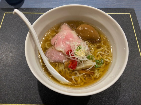 「コンソメらーめん（塩）＋味玉」@Craft Ramen BiTの写真