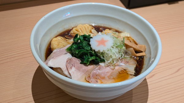 「特製生姜醤油（中）＋炭火肉ネギ飯（1,280円＋200円）」@横濱中華そば 上星商店 横浜コネクトスクエア店の写真