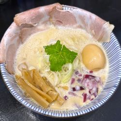 濃熟鶏白湯 らーめん錦の画像