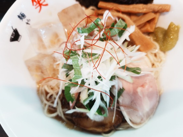 「とびうおひやしらーめん」@麺や 笑 ～Sho～の写真