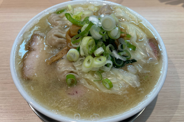 「塩ワンタンメン」@桜上水 船越の写真