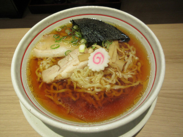 「山形中華そば（880円）」@山形中華そば 麺や 一球の写真