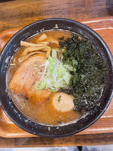 「磯玉肉そば+ごはん」@麺処福吉 Higa-Tokoの写真