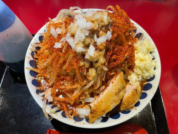 「赤い豚そば」@らぁ麺処 蓮の華の写真