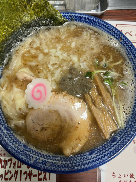 「煮干し肉汁ラーメン」@らーめん まる幸の写真