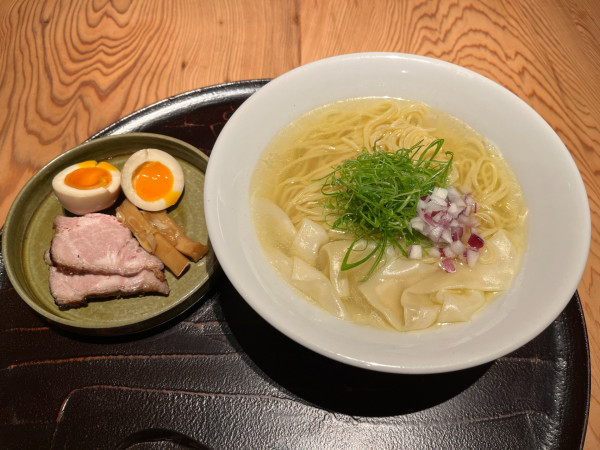 「特製塩らぁ麺」@らぁ麺かりよん（仮）の写真
