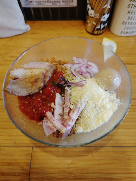 「特製冷たいトマトバジルまぜそば(大盛)(1,300+150円)」@カッパ64 福生店の写真