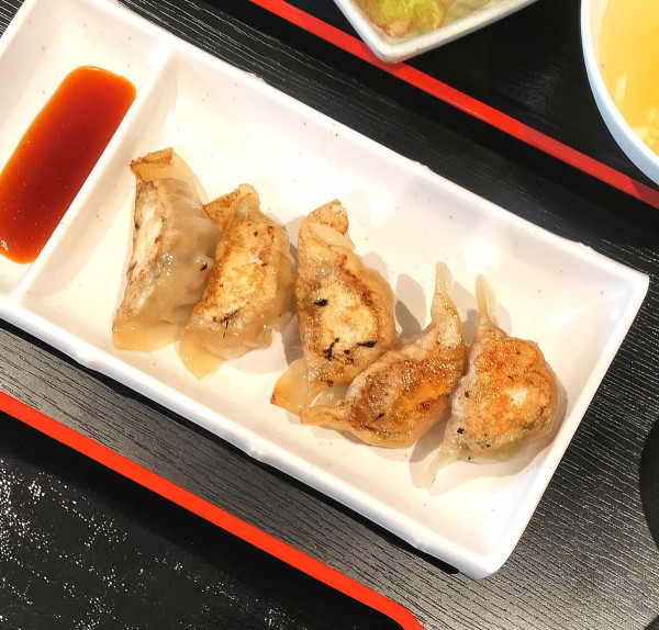 「餃子 430円」@中華園の写真